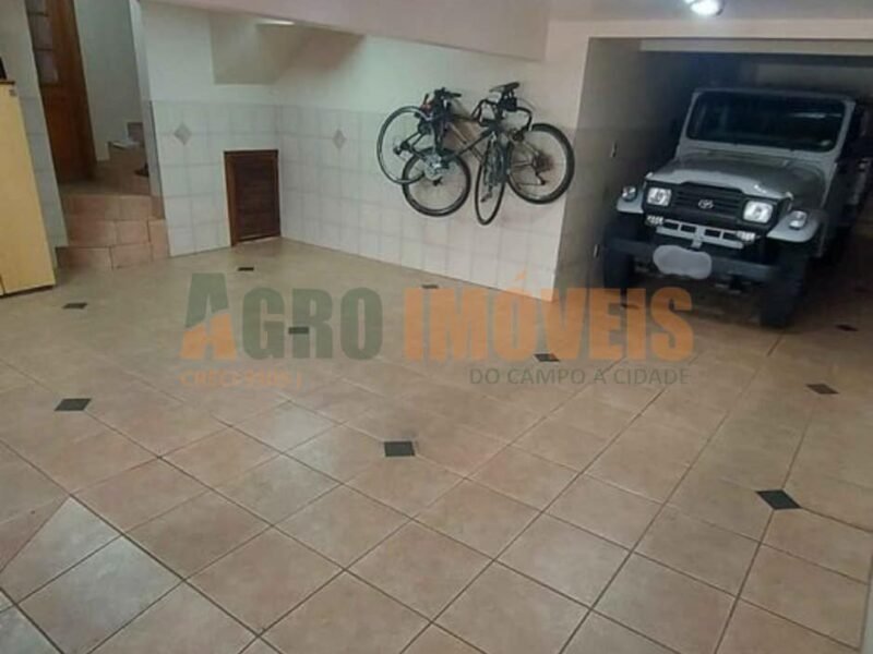 SOBRADO RESIDENCIAL E COMERCIAL