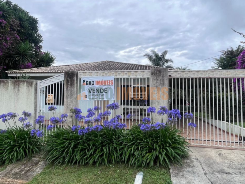 CASA À VENDA NA SANTA CRUZ
