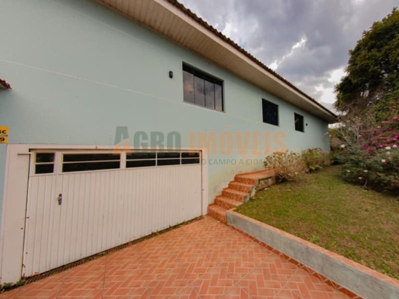 CASA À VENDA NA SANTA CRUZ