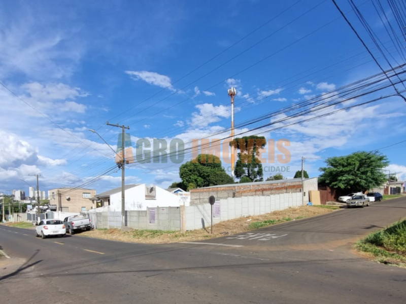 TERRENO DE ESQUINA, 1 QUADRA DO DALL POZZO