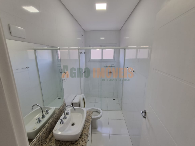 APARTAMENTO RESIDENCIAL NO EDIFÍCIO ONE TOWER