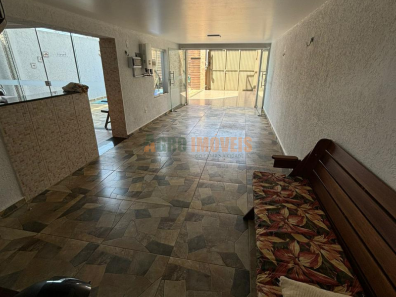 SOBRADO COM PISCINA NO PÉROLA DO OESTE (PERMUTA POR IMÓVEIS)
