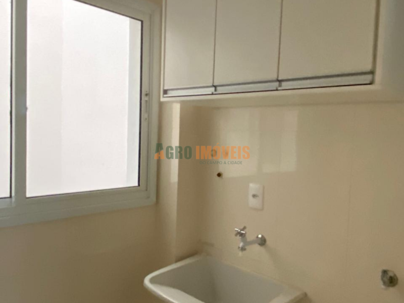 APARTAMENTO NO CENTRO NO EDIFÍCIO GOLDEN GARDEN