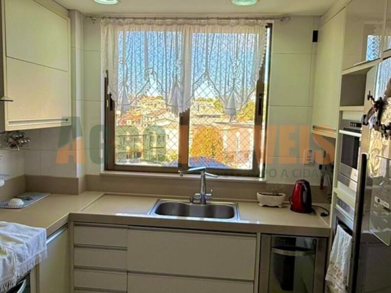 APARTAMENTO À VENDA NO EDIFÍCIO ARASSAY
